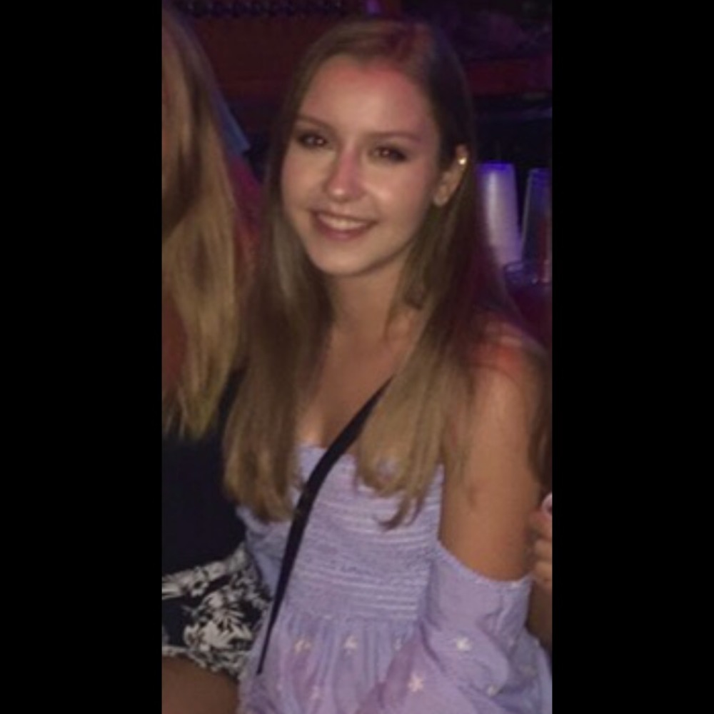 Meet your Posher, Mikaela